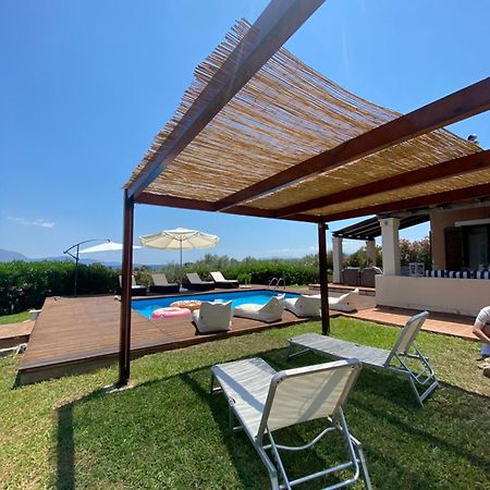 Georges Villa Galaxidi, Family, Pool And Garden 외부 사진