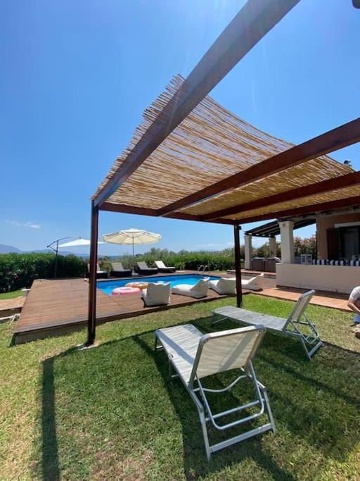 Georges Villa Galaxidi, Family, Pool And Garden 외부 사진
