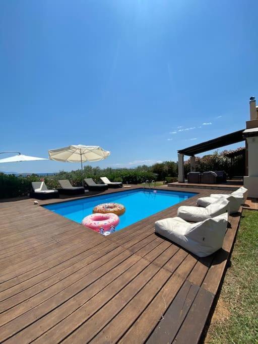 Georges Villa Galaxidi, Family, Pool And Garden 외부 사진