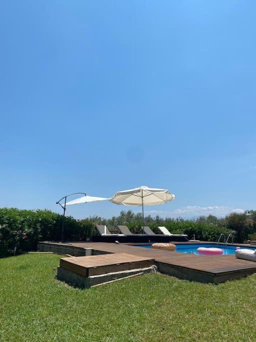 Georges Villa Galaxidi, Family, Pool And Garden 외부 사진